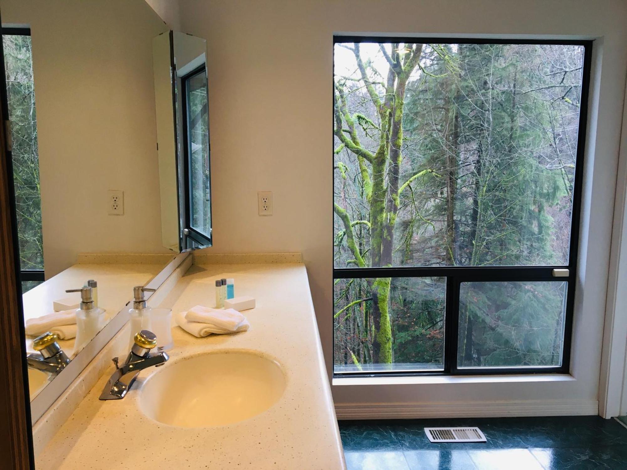 Creekside City Center Suite North Vancouver Zewnętrze zdjęcie
